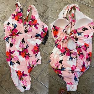 Nwt Ashley graham plus size 14W swimsuit one piece